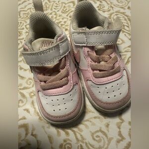 Nike 3.5 toddler pink sneakers